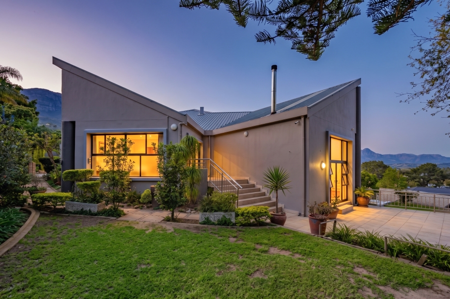 4 Bedroom Property for Sale in La Concorde Western Cape